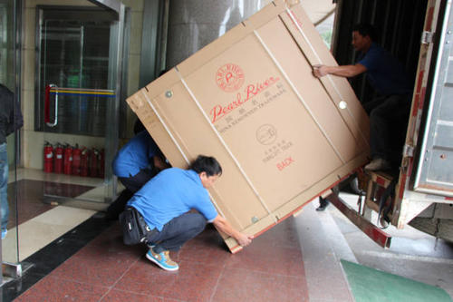 湖滨钢琴贵重工艺品无忧运